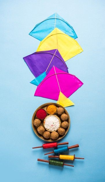 Til gul or sweet sesame laddu with minia... | Premium Photo #Freepik #photo #food #nature #sports #happy Uttarayan Decoration Ideas, Basant Panchami Decoration, Makar Sankranti Creative Ads, Kite Festival Photography, Happy Makar Sankranti Wallpaper, Makar Sankranti Wallpaper, Sankranti Decoration, Makar Sankranti Photo, Happy Festive Season