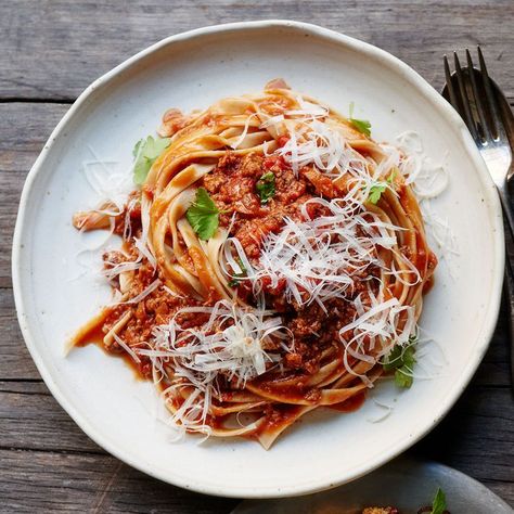 Fresh Pasta with Quick Bolognese Sauce Quick Bolognese, Easy Bolognese, Pasta And Sauce, Bon Apetit, Italian Recipe, Sweet Italian Sausage, Bolognese Sauce, Italian Recipes Authentic, Fresh Pasta