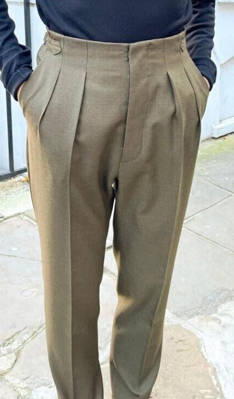 High Waisted Dress Pants Men, Beige Trousers Men, Vintage Pants Men, Mens Pleated Trousers, Mens Trousers Fashion, Trousers Outfit Men, Gurkha Pants, Men Pants Pattern, Classy Suits