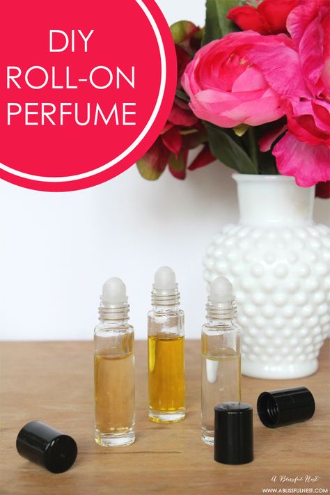 Diy Roll On Perfume, Essential Oil Combos, Perfume Blends, Essential Oil Perfumes Recipes, Homemade Perfume, Diy Deodorant, Perfume Recipes, Diy Perfume, Vanilla Essential Oil