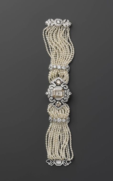 Cartier Camelia Chanel, Deco Jewelry, Diamond Bracelets, Bling Bling, Pearl Jewelry, Cartier, Jewelry Inspiration, Antique Jewelry, Beautiful Jewelry