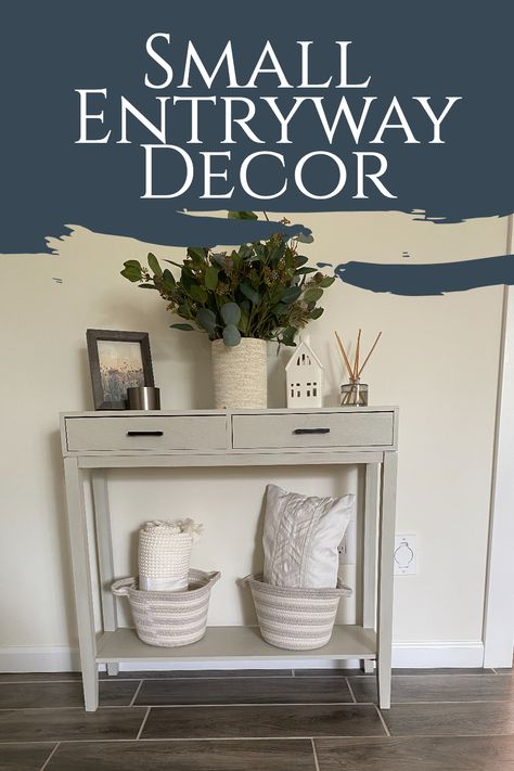 Entrway Small Table Decor, Entry Table Small Space, How To Decorate A Small Entryway, Small Entry Way Decoration Ideas, Decorate Small Entryway, Small Accent Table Decor, Entryway Small Table, Small Table Decor Ideas, Decorate Entry Table