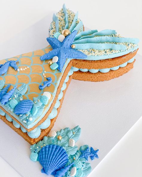 CAKE by Casey Lee on Instagram: “There was quite a lot of interest as to how I achieved my first mermaid tail cake, so I’ve recreated it using @cas_cakery second mermaid…” Best Mermaid Cakes, Mermaid Tail Shaped Cake, Number 6 Mermaid Cake, Mermaid Shaped Cake, Mermaid Tale Cake, Mermaid Tail Cupcake Cake, Mermaid Number Cake, Mermaid Tail Birthday Cake, Easy Mermaid Cake