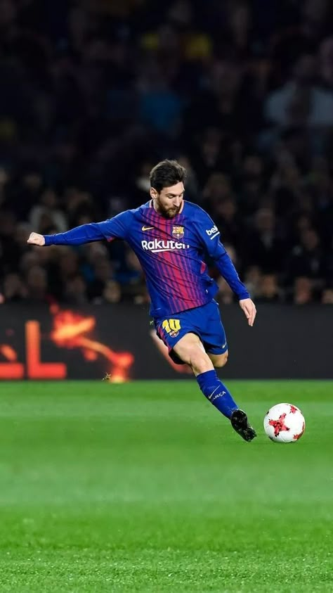 Lionel Messi Dribbling, Messi Back Pose, Messi Freekick, Messi Dribbling, Olympic Icons, Lionel Messi Fc Barcelona, Lionel Messi Barcelona, Messi Barcelona, Messi Photos