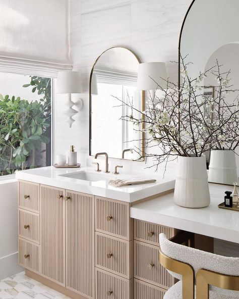 Find the best luxury bathroom vanity ideas to fit your style! Get style inspiration with these gorgeous and unique designs. Seated Vanity In Bathroom Master Bath, Master Vanity With Makeup Area, Bathroom Makeup Vanity Ideas Master Bath, Built In Vanity In Bathroom, Primary Bathroom Vanity, Bathroom Vanity With Makeup Area, Vanity With Makeup Area, Vanity With Makeup, Make Up Area