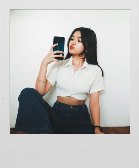 Nicole Torres on Instagram: “🎞” Ootd, Mirror Selfie, Instagram