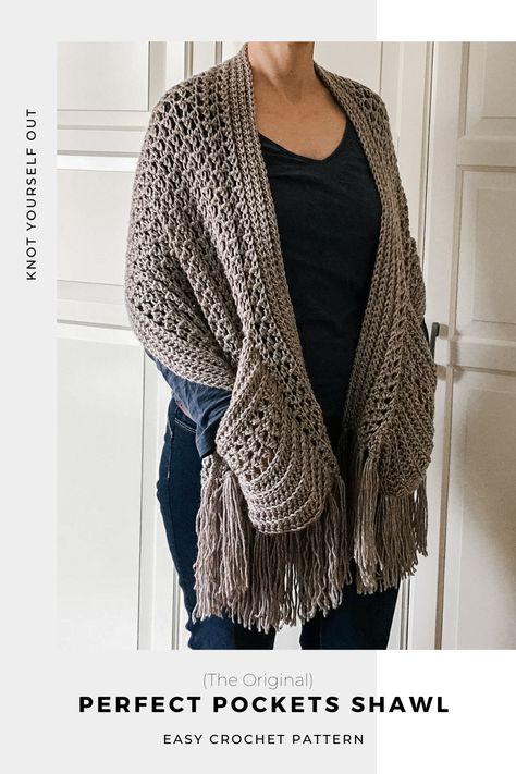 It's not too late to make a Perfect Pockets Shawl (or two 😉) to give as a Christmas gift this year! This is an easy pattern that is suitable for confident beginners and is sure to make a memorable and long-lasting present #knotyourselfout #crochet_pattern #crochetcrew #crochetdesigner #crochetallthethings #crochetcommunity #moderncrochet #hakeln #ponchostyle #crochetersofinsta #crochetastherapy #crochetcrazy #crocheters #crochetersofig #crochetpatterns Scarf Pattern Crochet, Beau Crochet, Crochet Wrap Pattern, Tee Pee, Poncho Crochet, Boho Shawl, شال كروشيه, Pocket Scarves, Womens Scarf