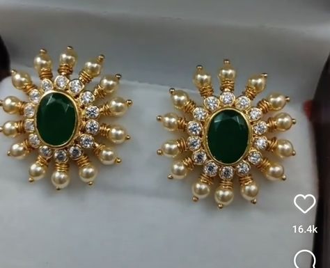 Bahubali Earrings, Fashion Jewelry Necklaces Gold, Gold Earrings For Kids, Big Stud Earrings, Temple Jewellery Earrings, Neck Pieces Jewelry, New Gold Jewellery Designs, Gold Earrings Models, Diamond Pendants Designs