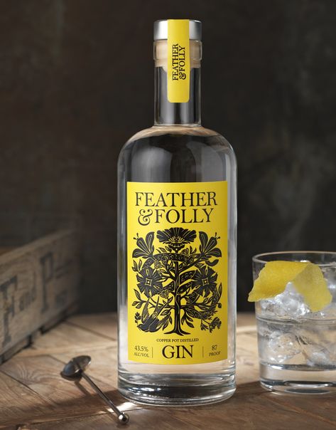 Feather & Folly – Packaging Of The World Grape Cocktails, Spirits Packaging Design, Gin Packaging, Wine Grapes, Alcohol Packaging, Drink Labels, Brand Creation, Graphic Design Packaging, Custom Bottles