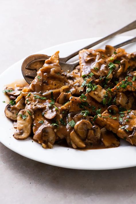 Vegan Marsala, White Bean Puree, Vegan Tempeh, Marsala Recipe, Italian Diet, Sauteed Green Beans, Crimini Mushrooms, Cremini Mushrooms, Chicken Marsala