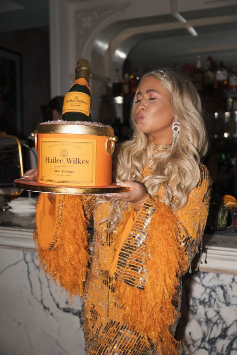 #birthdaytrip #rendezveuve #veuveclicquot #veuveparty #veuveclicquotpartytheme #veuveclicquotcake #veuvebachelorette Veuve Champagne Party, Veuve Cliquot Theme Party, Veuve Birthday Party, Vueve Champagne Aesthetic, Vueve Bachelorette Theme, 26th Birthday Party Themes, Veuve Clicquot Birthday Party Theme, Vueve Champagne Party Decor, Veuve Clicquot Birthday