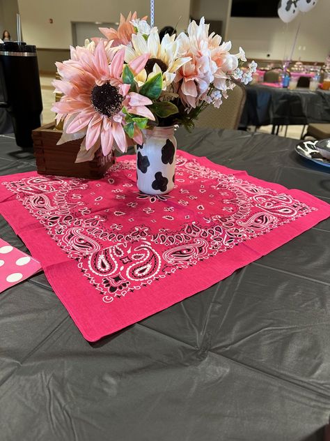 Cow Print Centerpieces, Cowgirl Party Centerpieces, Cow Print Birthday, Country Themed Parties, Dollar Tree Flowers, Rodeo Birthday Parties, Rodeo Party, 20th Birthday Party, Second Birthday Ideas