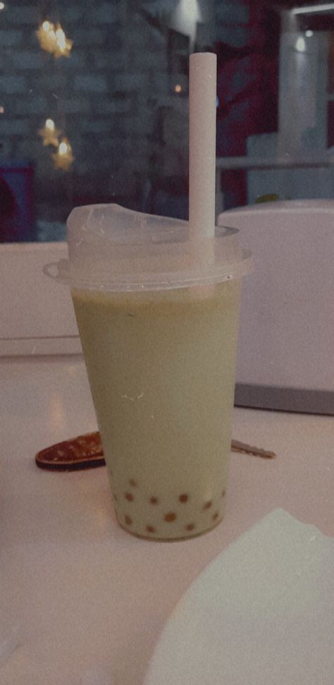 Bubble Tea Aesthetic, Macha Tea, Aesthetic Boba, Boba Bubble Tea, Tea Aesthetic, Aesthetic Vibes, Boba Tea, Bubble Tea, Glass Of Milk