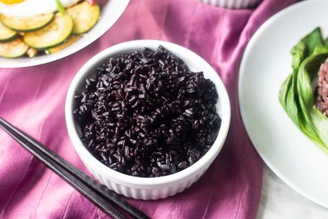 Purple Rice Recipes, Forbidden Rice, Purple Rice, Rice Varieties, Rice Cookers, Cup Of Rice, Black Rice, Rice Grain, Glutinous Rice