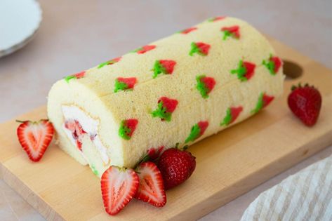 Best Strawberry Roll Cake Recipe | Food Network Canada Strawberry Swiss Roll, Swiss Roll Cakes, Strawberry Roll Cake, Lemon Meringue Cheesecake, Sponge Cake Filling, Swiss Roll Cake, Food Network Canada, Roll Recipes, Swiss Roll