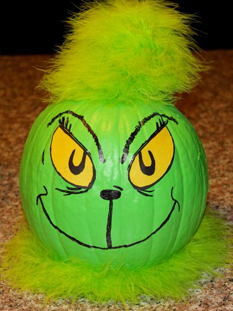 Grinch Pumpkin.                                                                                                                                                                                 More Pumkin Paintings Grinch, Grinch Painted Pumpkin, Christmas Pumpkin Painting, Santa Pumpkin, Grinch Pumpkin Decorating, Grinch Pumpkin Painting, The Grinch Pumpkin Painting, Christmas Pumpkins Decoration Ideas, Grinch Pumpkin