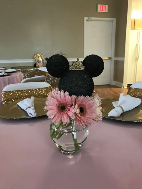 Minnie Mouse Birthday Party Ideas Centerpieces, Simple Minnie Mouse Centerpieces, Minnie Mouse Theme Centerpieces, Minnie Mouse First Birthday Centerpieces, Oh Twodles Birthday Centerpieces, Minnie Mouse Birthday Decoration Ideas, Minnie Mouse Centerpieces 2nd Birthday, Minnie Mouse Centerpieces Ideas Diy, Pink Mini Mouse Birthday Party Ideas