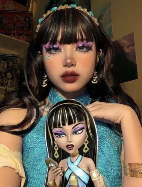 Monster High Makeup, Cleopatra Halloween, Monster High Halloween, Monster High Cosplay, Classic Pixie, Classy Halloween Costumes, Buzz Cuts, Hot Halloween Outfits, Shaggy Bob