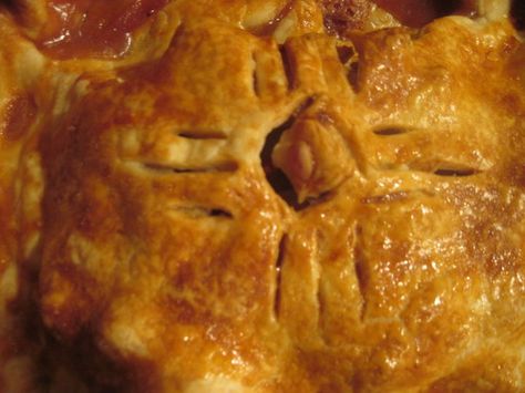 Chili Pie, Hatch Green Chili, Green Chile Recipes, Southwest Recipes, High School Teachers, Northern New Mexico, Divider Ideas, Mexico Food, Spanish Dishes