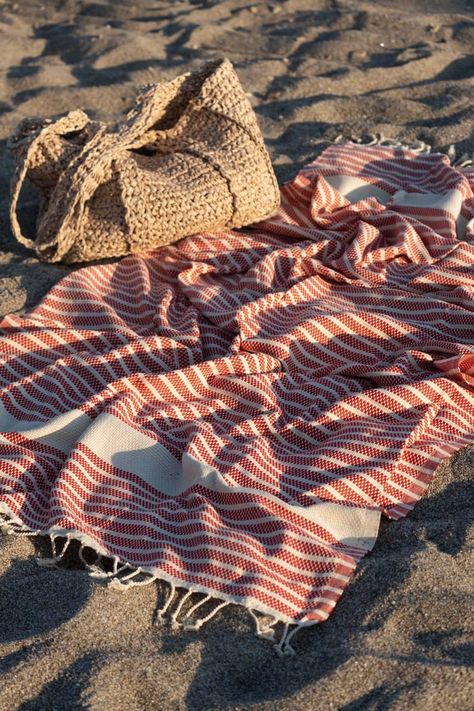 Red Striped Turkish Cotton Beach Bath Towel, Hammam Towel, Peshtemal, Turkish Blanket, Sofa Throw - Etsy Turkey Turkish Beach Towel, Cmbyn Summer, Hamam Towel, Blanket Sofa, Beach Bath, Product Shoot, Turkish Bath Towels, Hammam Towels, Peshtemal Towel