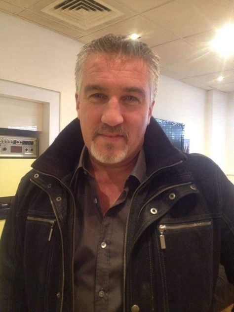 Paul Hollywood Pictures, Scott Eastwood Beard, Hollywood Video, Paul Hollywood, Video Call With Boyfriend Screen Photo, Travel Pictures Poses, Cute Flower Wallpapers, Photo To Video, Guy Pictures