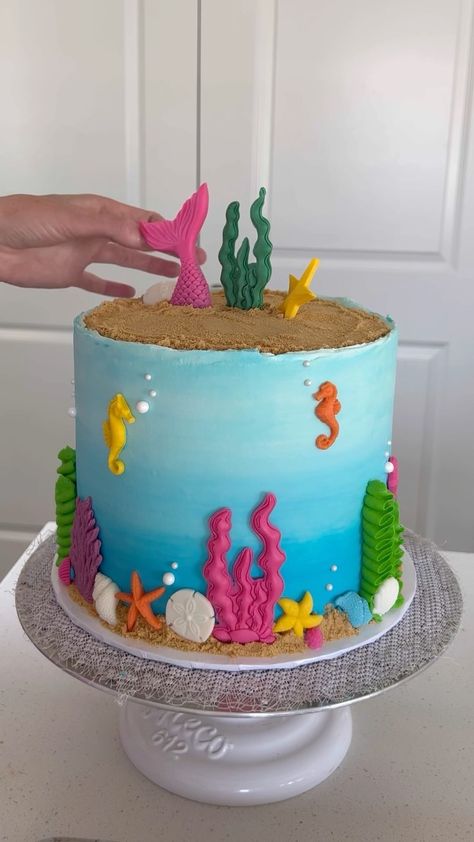 Simple Under The Sea Cake, Ocean Birthday Cakes, Birthday Drip Cake, Under The Sea Cake, Sea Shanty, Sea Cake, Sea Shanties, Sea Cakes, Ocean Birthday