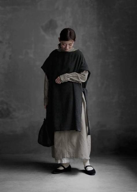 Wabi Sabi Outfit, Wabi Sabi Style Clothes, Wabi Sabi Clothes, Wabi Sabi Fashion, Natural Clothes, Wabi Sabi Style, Natural Clothing, Style Clothes, Japanese Outfits