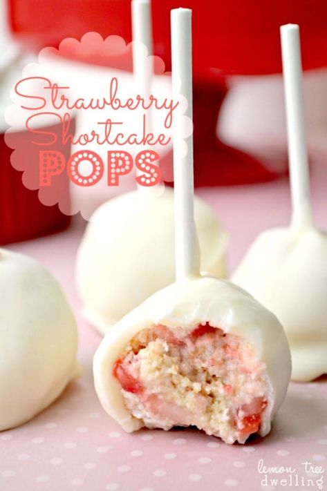 Cheesecake Pops, Savory Cakes, Shortcake Cake, Strawberry Shortcake Cake, Cake Ball, Strawberry Shortcake Recipes, Shortcake Recipe, Cake Pop Recipe, Yummy Sweets