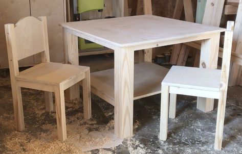 Diy Kids Table And Chairs, Diy Kids Play, Diy Kids Chair, Kids Woodworking, Kids Craft Tables, Diy Kids Table, Free Building Plans, Diy Beginner, Kids Play Table