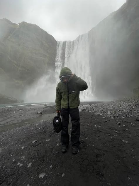 Stussy sherpa jacket, iceland fitpic, waterfall Iceland Fits, Green Gorpcore, Gorp Core, Iceland Outfit, Iceland Snow, Stussy Sherpa Jacket, Iceland Fashion, Sherpa Jacket Outfit, Watch The World Burn