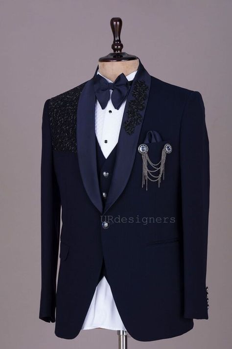 Navy Blue Tuxedo Wedding Groom Style, Suits Men Blue Navy, Dark Navy Blue Suit, Navy Blue Suit Men, Unique Mens Wedding Suits, Unique Tuxedos, Navy Blue Suit Wedding, Best Wedding Suits For Men, Blue Tuxedo Wedding