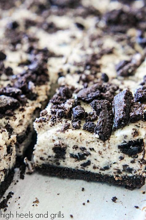 Oreo Cheesecake Bars, Cream Cheese Oreo, Cheesecake Oreo, Cheesecake Bar Recipes, Oreo Crust, Oreo Cheesecake, Bars Recipe, Cheesecake Bars, Pumpkin Cake