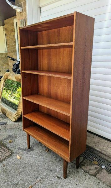 Danish Teak Bookcase Sideboard Display Cabinet Vintage Retro 60s 70s Mid Century | Vinterior Mid Century Bookcase, Cabinet Vintage, Bookcases For Sale, Open Bookcase, Bookcase Sideboard, Retro 60s, Display Cabinet, Mid Century Design, Antique Items