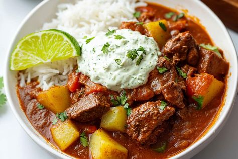 One-Pot Mexican Beef Stew Diced Beef Recipes, Mexican Beef Stew, Classic Beef Stew, Easy Recipes For Breakfast, Mexican Beef, Mexican Beer, Poblano Peppers, Good Recipes, Green Chiles