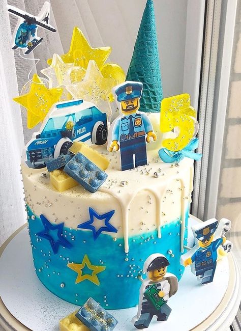 Police Man Cake, Lego Torte, Police Cake, Police Cakes, Lego City Police, Ninjago Party, Man Cake, Lego Birthday Party, Kids Cakes