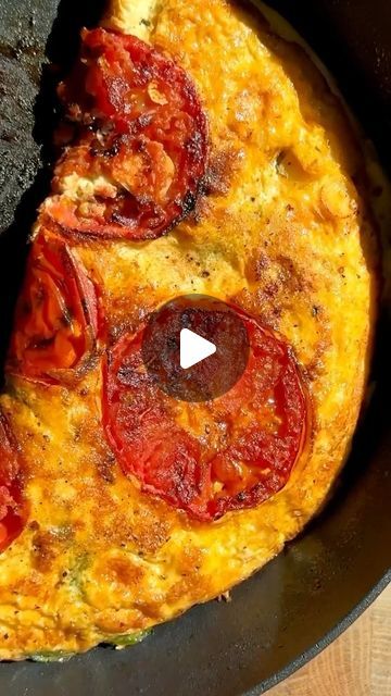 Best Omelette Recipe, Healthy Omelette Recipe, Omelette With Spinach, Tomato Omelette, Omelette Recipes, Feta Tomato, Fitness Foods, Mediterranean Diet Plan, Omelette Recipe