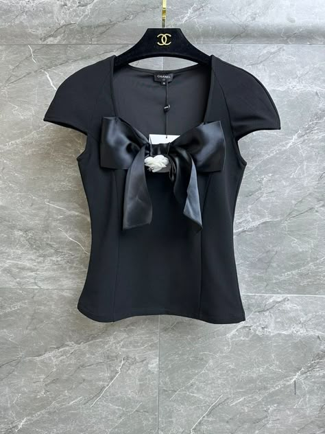 Chanel Shirts Women, Chanel T Shirts Women, Chanel Blouse, Chanel T Shirt, Black Wardrobe, Knitwear Fashion, Shirts Women, Dream Clothes, College Outfits