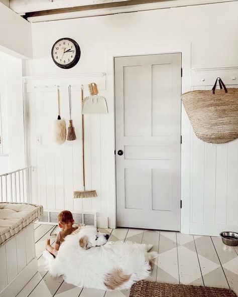 White Farmhouse Mudroom, White Shiplap Mudroom, Liz Marie Mudroom, Cottage White Behr, Cozy Mudroom, Shiplap Office, Cozy White Cottage Liz Marie, Corbel Shelves, Cottage Den