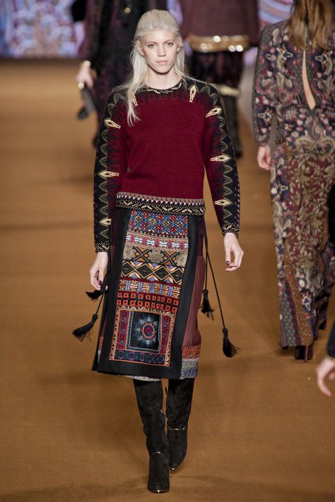 ETRO 2014FW   36 - The Cut Moda Hippie, Quick Diy, Estilo Chic, Folk Fashion, Fall 2014, Embroidery Pattern, Milan Fashion, Ethnic Fashion, Moda Fashion