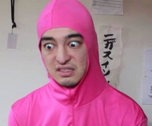 pink guy Joji Wallpapers Aesthetic, Filthy Frank Wallpaper, Pink Guy, Filthy Frank, Nickelodeon Girls, Mental Disorder, Narcissistic Personality, Personality Disorder, Meme Template