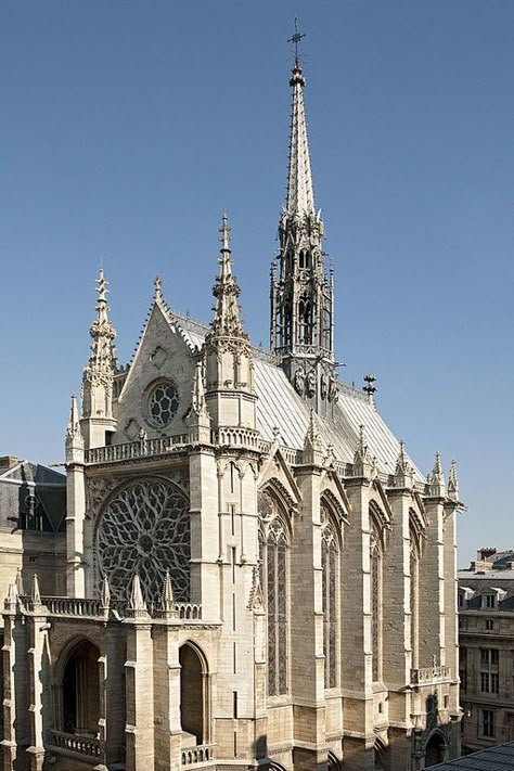 Prague Cathedral, French Gothic Architecture, Sainte Chapelle Paris, Paradise Places, Gothic Cathedrals, Revival Architecture, Cathedral Architecture, Beautiful Paris, Gothic Church