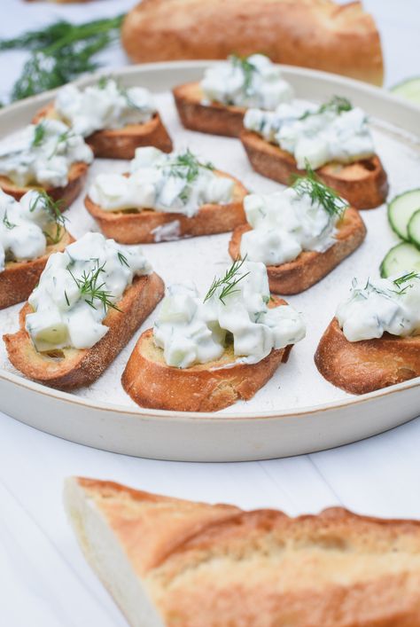 Greek Crostini, Summer Snack Recipes, Taco Bites, Cucumber Dip, Greek Dip, Cucumber Yogurt, Cucumber Bites, Cucumber Sandwiches, Whipped Feta