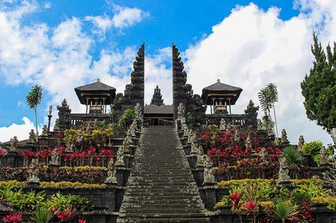 Balinese Temple. All you need to know about prices in Bali can be found in this article. Best Of Bali, Bali Trip, Instagram Places, Bali Jewelry, Bali Hotels, Whitewater Rafting, Hotel Price, Instagrammable Places, White Water Rafting