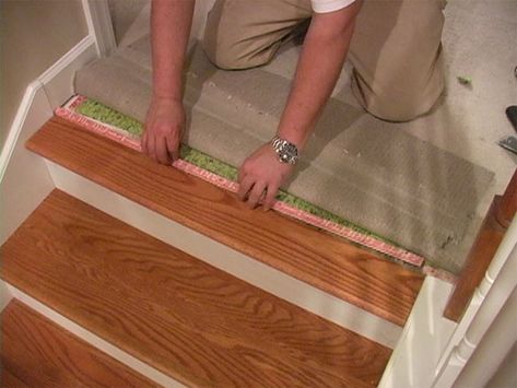 Landing Tread to Carpet Stair Redo, Staircase Remodel Diy, Stairs Treads, Paint Stairs, Staircase Carpet Runner, Stairs Skirting, Hallway Landing, Redo Stairs, Diy Staircase Makeover