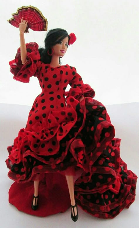 Spanish Barbie, Memes Barbie, Sofia Ferreira, Barbie Photos, Barbie Miss, Dolls For Girls, Barbie Jewelry, Flamenco Dress, Dolls Of The World