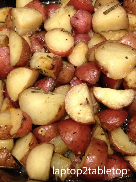 Red Potatoes In Crockpot, Red Skin Potatoes Recipe, Roasted Baby Red Potatoes, Takeout At Home, Potato Recipes Crockpot, Cooking Red Potatoes, Stir Fry Vegetables, Baby Potato Recipes, Crockpot Side Dishes