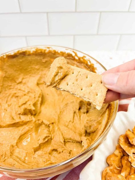 Unlock the essence of fall with our irresistible Cream Cheese Pumpkin Dip Recipe! Perfect for cozy gatherings and festive celebrations, this creamy, spiced dip will be the star of your autumn parties. Pumpkin Pie Dip With Cream Cheese, Pumpkin Dip With Cool Whip, Pumpkin Dip With Cream Cheese, Slow Cooker Pumpkin Soup, Pumpkin Dip Recipe, Cream Cheese Pumpkin, Pumpkin Pie Dip, Dip With Cream Cheese, Pumpkin Cream Cheese Pie