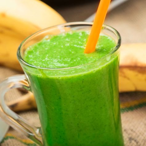 GREEN SMOOTHIE | Exercise Coach Glowing Green Smoothie, Magic Bullet Recipes, Tropical Green Smoothie, Exercise Coach, Paleo Snack, Smoothies Healthy, Avocado Pudding, Nutribullet Recipes, Detox Smoothie Recipes