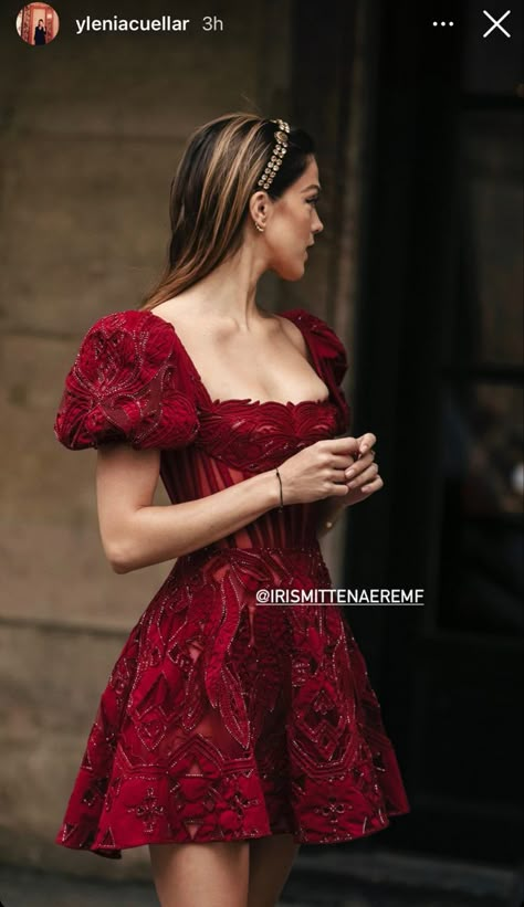 Red Gala Dress Classy Short, Red Dress Western Outfit, Shakespeare Inspired Outfit, Selling Sunset Fashion, Dress Design For Women, Look Gatsby, Jewel Tone Dress, Patterned Dresses, Fall Fashion Ideas