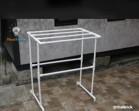 Pvc Shoe Racks, Diy Clothes Rack Pvc, Pvc Towel Rack, Pvc Pipe Furniture, Diy Storage Projects, Pipe Clothes Rack, Pvc Furniture, Organizing Solutions, Diy Clothes Rack